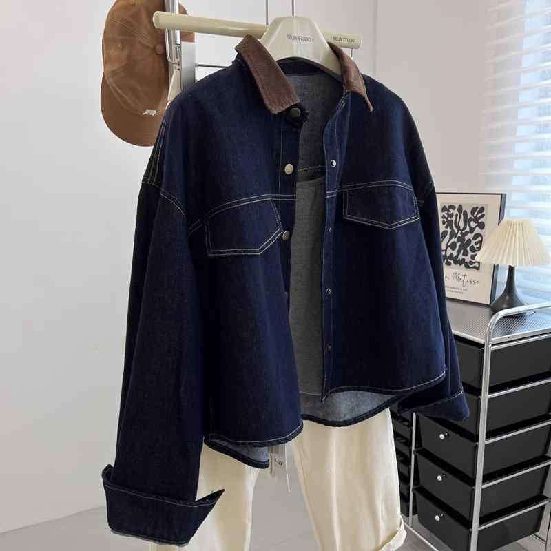 レディース コート 秋冬 深青デニム ジャケット コットン混 ポリエステル素材 フラップカラ スタンドカラー ロングスリーブ ルーズフィット ミッドウェイト シングルブレスト ボタン留め ユースタイル ミセス風 私服 コーディネート 百搭 コージーカジュ