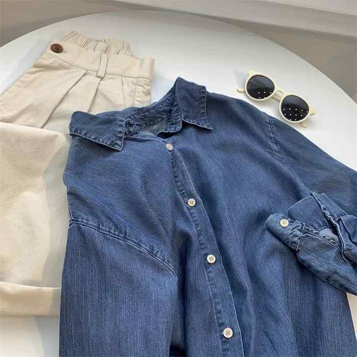 秋冬 女性用 長袖 シャツ トップス 牛仔 デニム 生地 接触冷感 加工 切り替え デザイン 翻領 スタイル 条紋 パターン セットアップ タイプ ゆったり シルエット 日常使い 軽量 通勤 通年 対応 吸湿速乾 機能 ブラウン 系 カラー 再生繊維 素