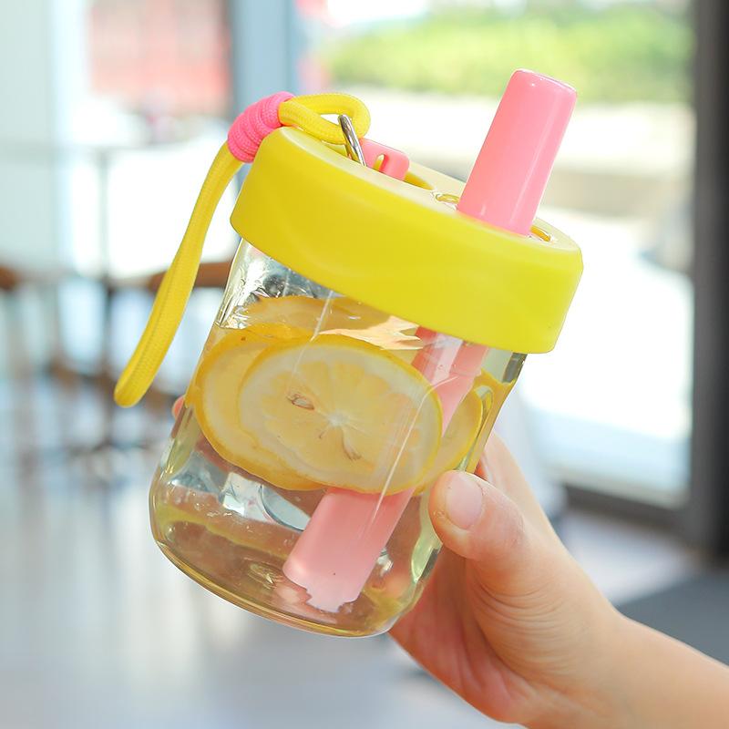 水筒 大容量 500ml 耐熱 PC素材 接触冷感 ストロー付き ポップカラー 軽量 持ち運び便利 夏用 保冷 家用 ギフト 丸型 ブルー パープル ホワイト グリーン イエロー ブラック ライトグリーン|LiLishop6