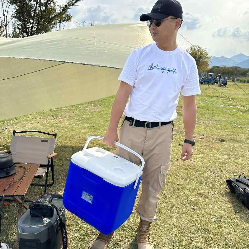 保冷箱 保冷バッグ 保温ボックス キャンプ ピクニック アウトドア 車載 商用 保冷エコバッグ 軽量 耐久性 HDPE素材 EPS断熱 PU断熱 ブルー 3L 5L 8L 9L 12L 26L 32L 便携 保冷機能 夏 春夏 通勤 普段使い 屋外活動