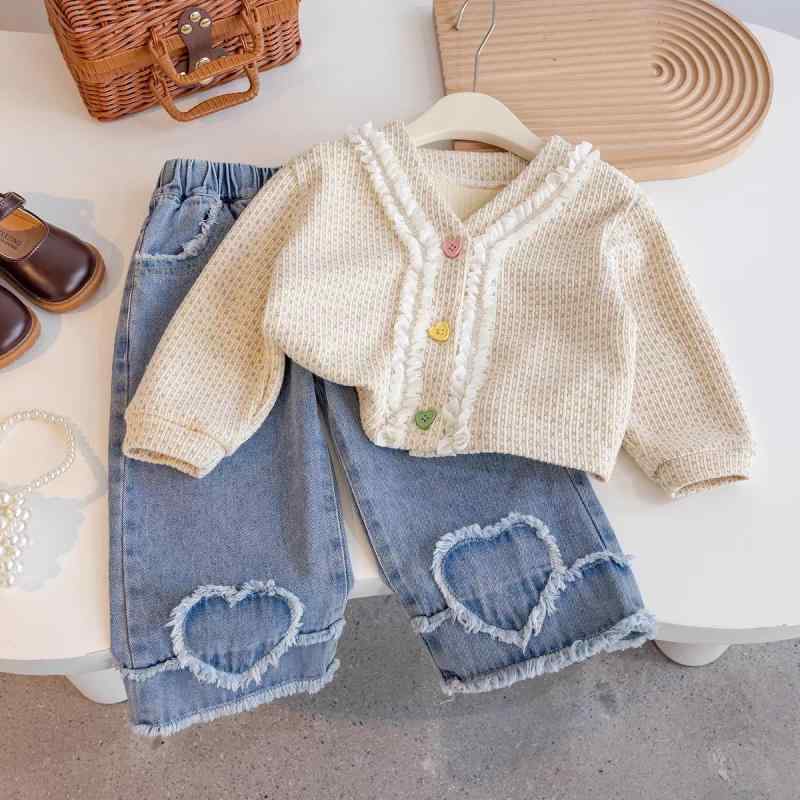 女児 キッズ 春秋 春秋 長袖 ニット カーディガン トップス 柔軟 厚手 花柄 長ズボン デニムパンツ セット 女の子 子供服 女童 ミックスファブリック ポリエステル混紡 かわいい 花?柄 長袖カーディガン デニムロングパンツ 2点セット 4,680円
