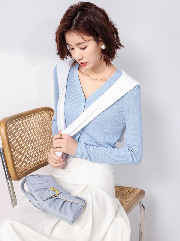 カーディガン 女性用 初秋 春夏 薄手 軽量 Vネック 長袖 開き ストライプ柄 再生繊維 桑蚕?混紡 直筒シルエット ボタン 切り替え 単品 通勤 普段使い 清新 かわいい 学院風 ブラック ホワイト ライトブルー ベージュ イエロー グレー