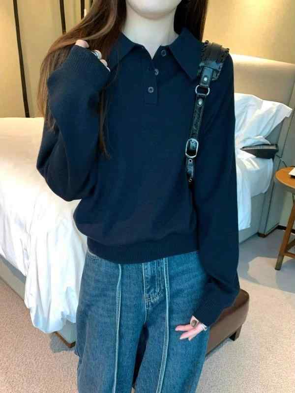 ニット トップス 女性用 春夏 ポロカラー ゆったり 針織 長袖 セットインスリーブ 薄手 レイヤード 内側 インナー シャツ ワイド フィット 通勤 スタイル 気質 シンプル ラフ ビスコース 繊維 ベーシック ユニセックス ボタン ディテール 杏色