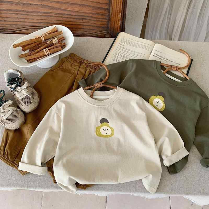 子供服 男の子 長袖 Tシャツ トップス 上衣 純綿 コットン 100% 秋冬 春秋 吸湿速乾 柔軟 丸首 無帽 カラーパターン 米色 緑 100-140cm 中小児 3-8歳 韓流 スタイル プリント カードゥ イラスト 日常着 室内外 通学