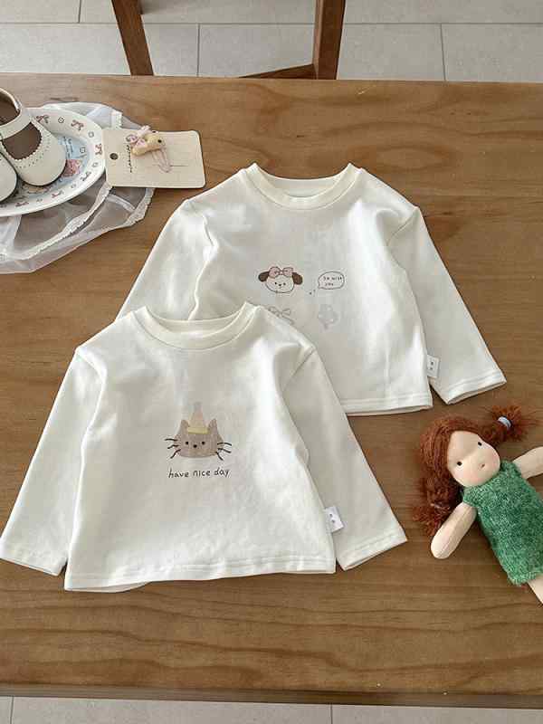 キッズ 女の子 長袖 Tシャツ トップス 秋冬 春秋 綿 柔らかい 吸湿排汗 接触冷感 かわいい カード 猫柄 丸首 ベビー 幼児 日常着 インナー