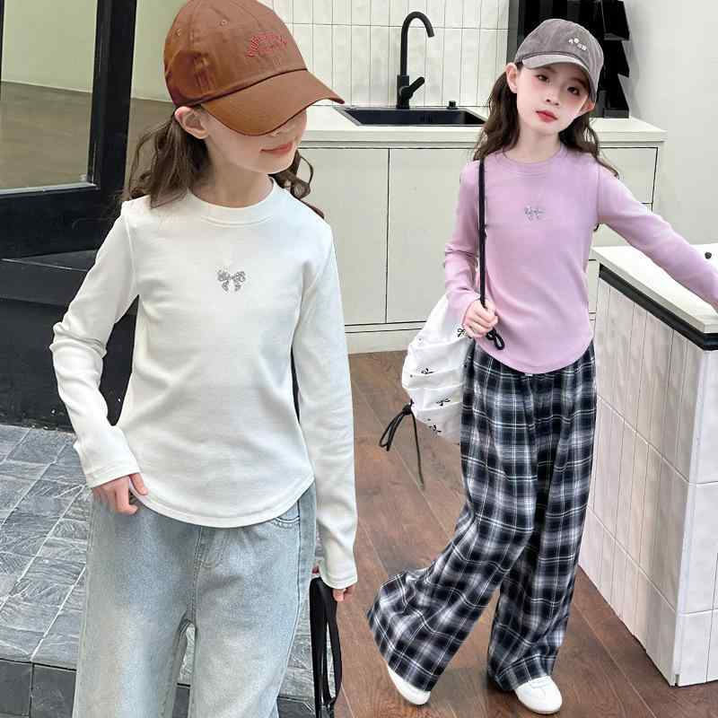 女児 春秋 長袖 Tシャツ 女の子 修身 短丈 トップス 中大児 純綿 インナー 丸首 接触冷感 柔軟 ポリエステル ピンク ホワイト 蝶結び アクセント かわいい 普段使い