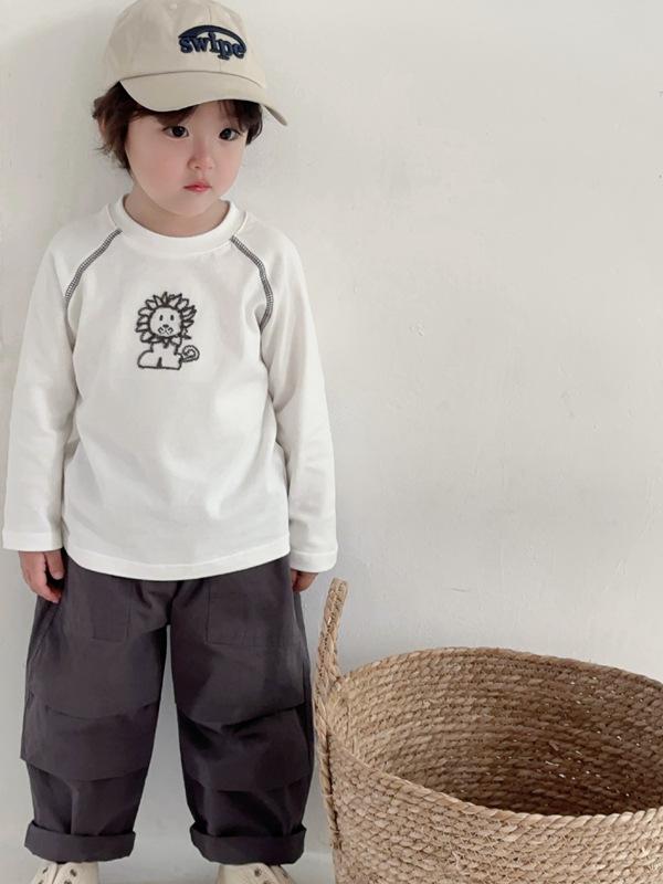 キッズ 長袖Tシャツ 男の子 女の子 純綿 丸首 動物刺繍 吸湿速乾 柔らかい かわいい デザイン 室内遊び 外出用 シンプル 無地風 1～5歳 80～120cm 対応 日常着 インナー トップス ベビー 幼児 ユニセックス 春 秋 冬 季節対応 白