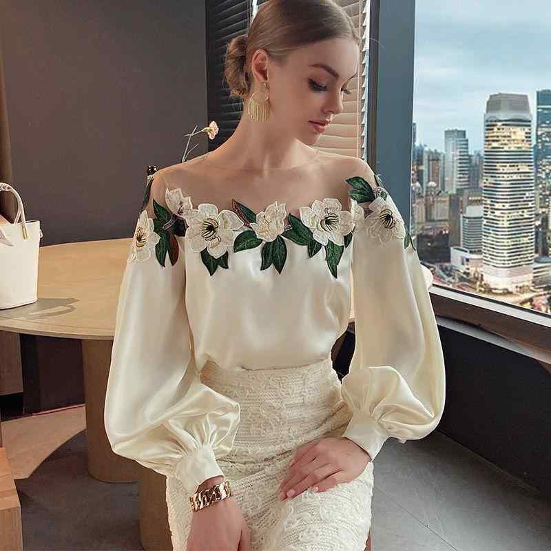 シャツ 女性用 春夏 刺繍 花柄 網? 切り替え トップス 短袖 綿 ポリエステル 接触冷感 軽量 伸縮性 吸湿速乾 気質 通勤 普段使い 部屋着 かわいい ビッグシルエット ラウンドネック ワイド ブラウス シャツワンピース 花モチーフ 刺繍 デザイン