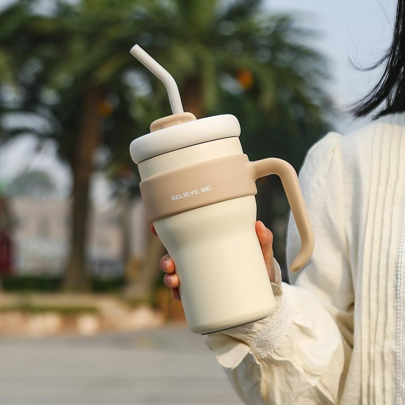 ステンレス マグカップ 大容量 800ml 手付き 保温保冷 316 ステンレス内胆 201 ステンレス外装 現代 シンプル デザイン 便携 ホーム 車載 オフィス アウトドア 対応 白色 米白色 ピンク ブルー ブラック ベージュ グリーン カラーバリ