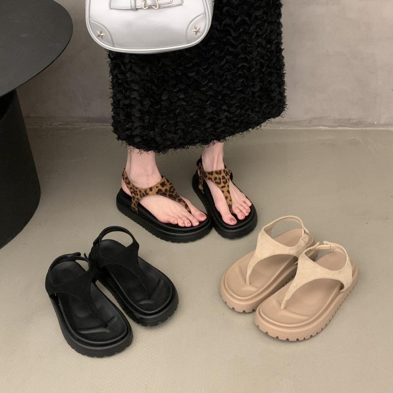 ビーチサンダル 女性用 ヒョウ柄 厚底 復古 シンプル ファッション 着こなし 快適 丸頭 スエード ラバーソール 伸縮バンド 布内側 コーデュロイ調 かき色 ブラック 夏 海辺 砂浜 ビーチ 日常使い 軽量 クッション性 通気性 4,829円