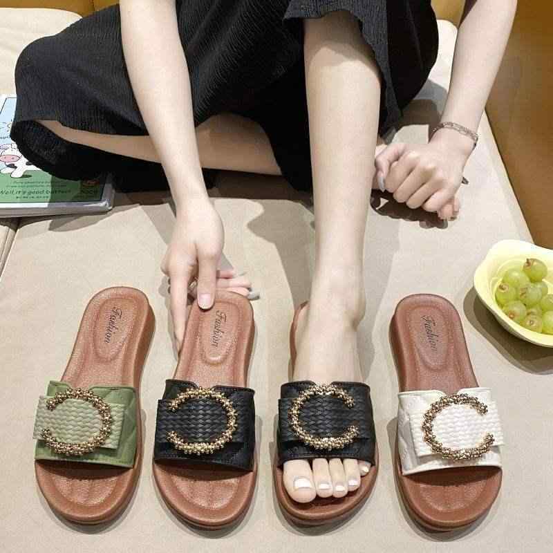 女性用サンダル 春夏 外出 防滑 厚底 柔らかい PVC素材 軽量 耐磨 ピースカラー ホワイト ブラック グリーン 韓国風 カジュアルシューズ インソール快適 日常使い 室内外対応