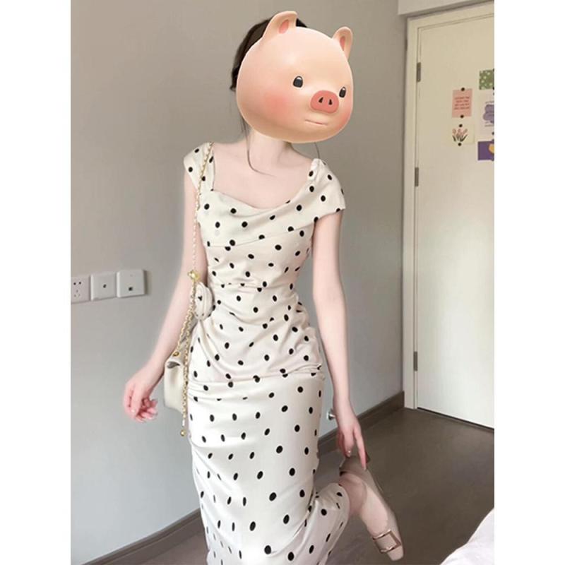 ワンピース レディース 春夏 海辺 バカンス 収腰 ロングドレス 法式 ポルカドット キャミソール 白 無袖 軽量 再生繊維 米 グリーン 赤チェック ビッグシルエット シンプル 普段使い 伸縮性 吸湿速乾 かわいい ゆったり 膝下丈 フレアスカート ソ