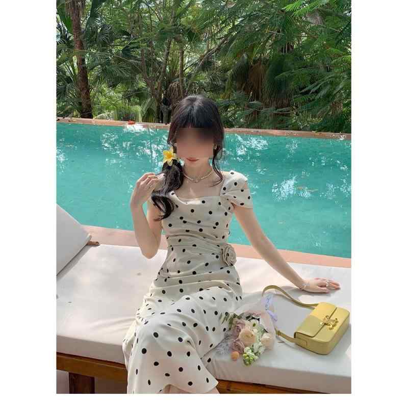 ワンピース 女性用 春夏 吊り帯 白 ドット柄 収腰 ロングスカート 気質 通勤風 軽量 吸湿速乾 ビーチ リゾート 普段使い 膝下丈 フレンチスタイル 米色 赤 チェック柄 切り替えデザイン 無袖 細身シルエット