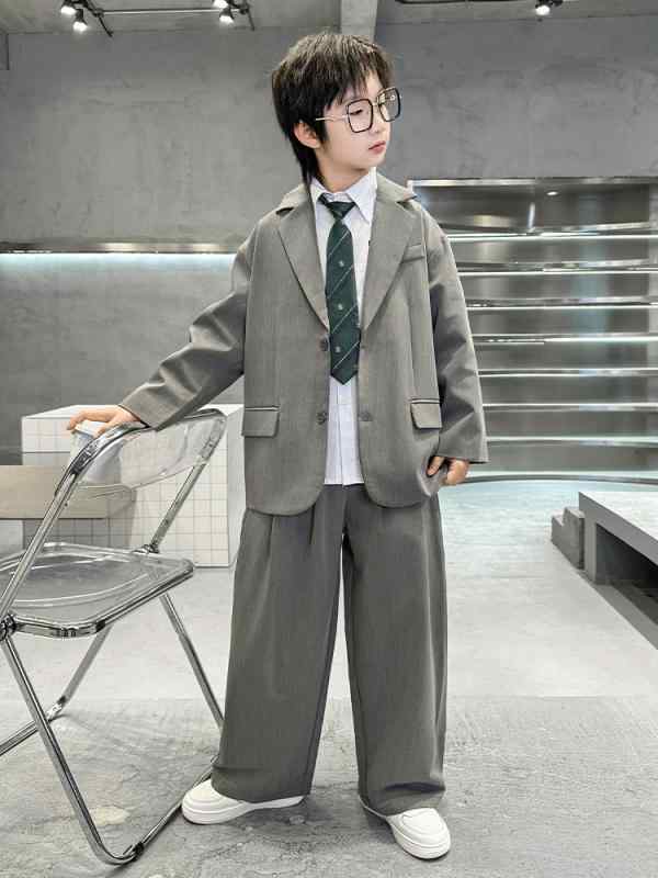 男の子 キッズ 西装 セット スーツ 2点組 春夏 秋冬 長袖 長ズボン コットン 綿95% 柔らかい生地 普通厚 単色 グレー ブラック シャツ リボンタイ 付属 閉襟 シングルブレスト 8歳以上 140cm以上 身長対応 120cm 130cm 14