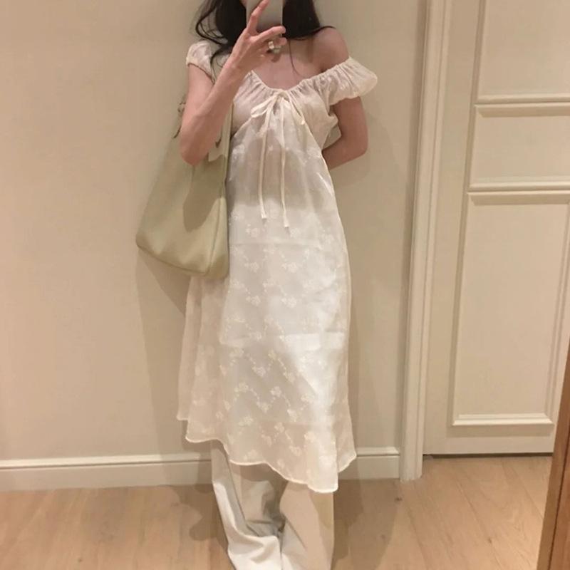 ワンピース ロングドレス 夏用 韓系 女性用 かわいい 復古 優雅 知性 ミディ丈 Aライン Vネック 泡袖 短袖 ハイウエスト 刺繍 レース 重工 切り替え 綿混 ポリエステル 米色 ベージュ系 ゆったりシルエット 通勤 普段使い 軽量 伸縮性 接触冷