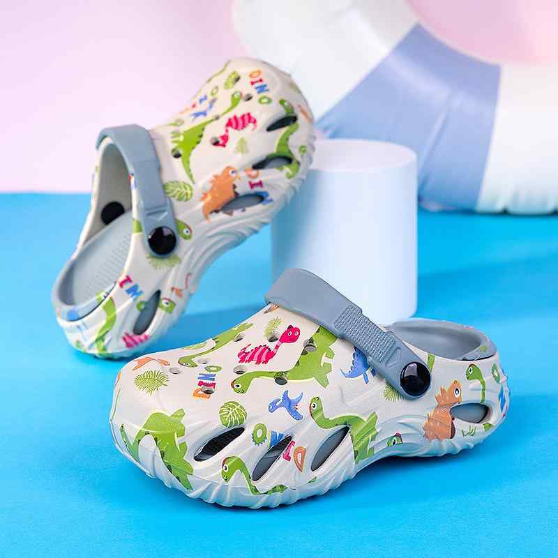 キッズ 洞洞シューズ 男の子 女の子 夏季 包頭 厚底 ドラッグシューズ ベビー 子供 ステップサンダル ビーチサンダル EVA素材 軽量 吸湿速乾 グレー系 ブラウン系 ブラックグリーン 日常カジュアル 春夏 子供用 履きやすい 遊び着 通園用 室内外