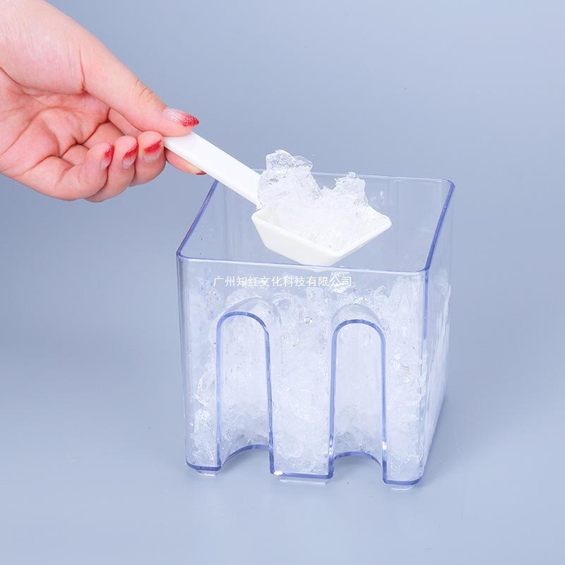 手動かき氷機 商用 家庭用 ・街氷器 手動 氷かき器 細かい氷粒子 アイスクリーム用 かき氷デザート クリエイティブ キッチン用品 軽量 ポータブル 手動操作 夏向け 冷たいスイーツ 家庭パーティー 屋外レジャー 簡単操作 安全設計 円形 方形 5,936円