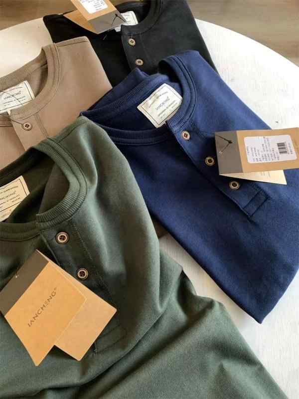 メンズ Tシャツ 長袖 ヘンリーネック 春夏 秋冬 通年 コットン 純色 ゆったりシルエット 薄手 透気性 吸湿速乾 ネイビー ブラウン ブラック グリーン ゆったりトップス 日常使い 軽量 快適 カジュアル