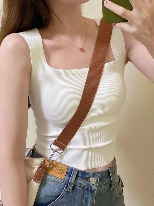 ブラトップ 女性用 スクエアネック ブラ一体 固定カップ 胸パッド 美背 インナー トップス 無縫 一体型 接触冷感 伸縮性 吸湿速乾 ブラック ホワイト グレー カーキ 普段使い 部屋着 軽量 適度厚み
