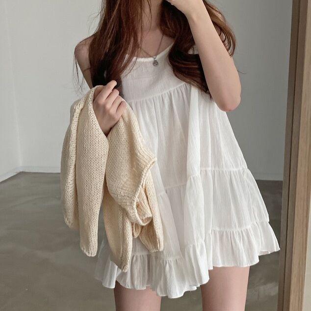 ワンピース 韓国風 夏 レディース かわいい 丸首 ゆったり フリル ノースリーブ シフォン キャミワンピース ミニスカート 短め 純色 白色 接触冷感 吸湿速乾 軽量 伸縮性 快適 普段使い カジュアル ビッグシルエット