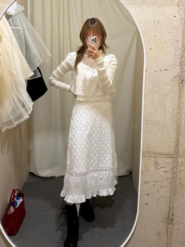 レディース 春夏 蕾シ セットアップ 短袖 上衣 バックレス 吊帯 中長 スカート 2点セット 白色 切り替え デザイン 軽量 通気性 日韓 スタイル かわいい 女性用 トップス スカート 組み合わせ 休日 コーデ ゆったり シルエット 日常使い 涼しい