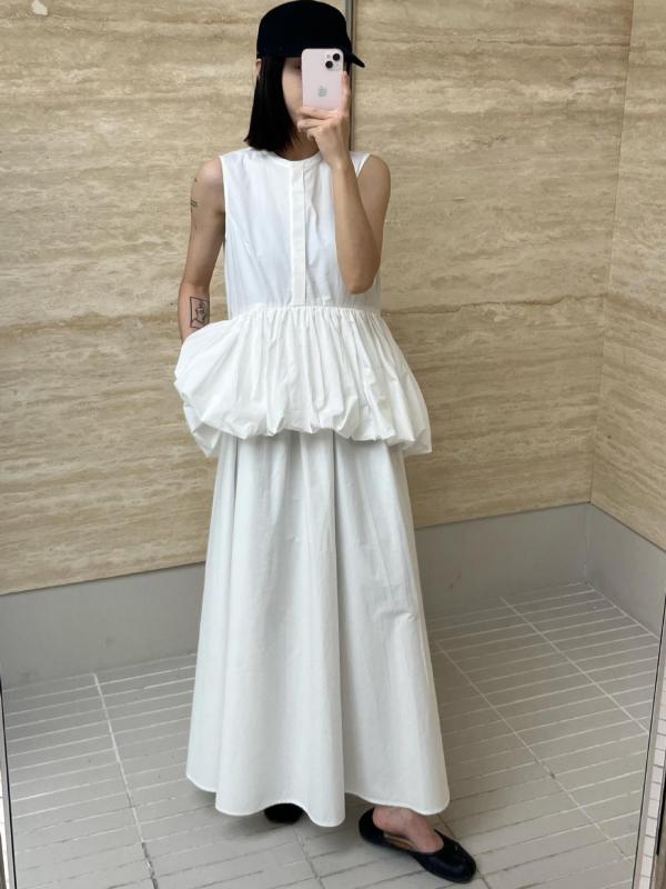 ワンピース 女性用 純棉 無袖 スタンドカラー フリル 花苞スカート ミドル丈 コットン 中腰 無地 爽やか 甘め 夏 接触冷感 通勤 普段使い 軽量 伸縮性 吸湿速乾 白 清楚 フェミニン トップス ドレス シンプル ベーシック フレッシュ かわいい