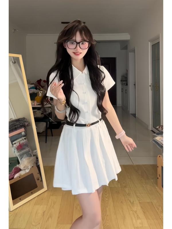 ワンピース 女性用 春夏 白色 フレンチ学院風 フラワー柄 無袖 スクエアネック ハイウエスト Aライン プリーツスカート ウエストシェイプ プリンセススタイル ロング丈 ポリエステル 吸湿速乾 軽量 セットアップ 腰紐 クラシカル レトロ かわいい 日