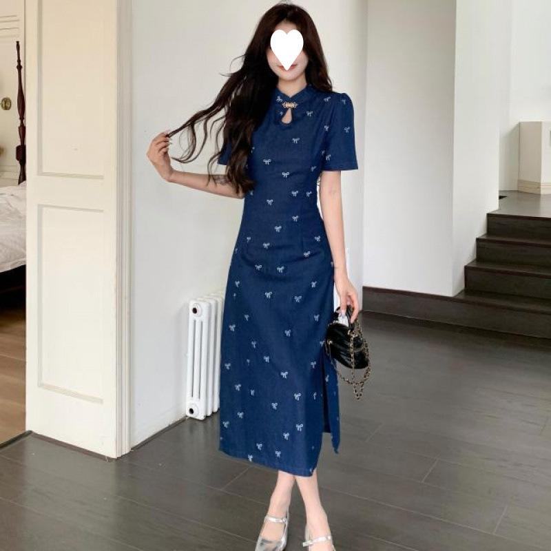ワンピース レディース 夏用 デニム 綿 素材 包みヒップ ロング丈 ラップスカート 丸首 半袖 バタフライボウ プリント柄 フラワープリント 復古 フラワーモチーフ インナープリント スリムフィット かわいい ファッション ストリートスタイル 軽量 伸