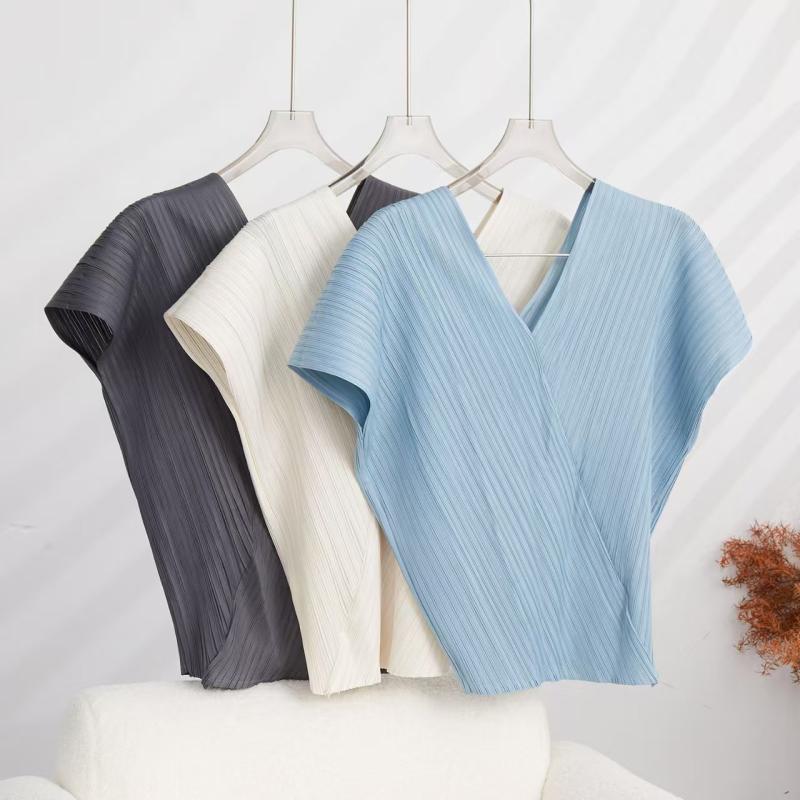 Tシャツ 女性用 夏 春夏 Vネック 短袖 ゆったり デザイン 切り替え 再生繊維 接触冷感 吸湿速乾 軽量 通勤用 普段使い 部屋着 ブラック ライトブルー ピンク系 日韓カジュアル 気質 ゆったりシルエット ビッグサイズ トップス ブラウス ノースリ