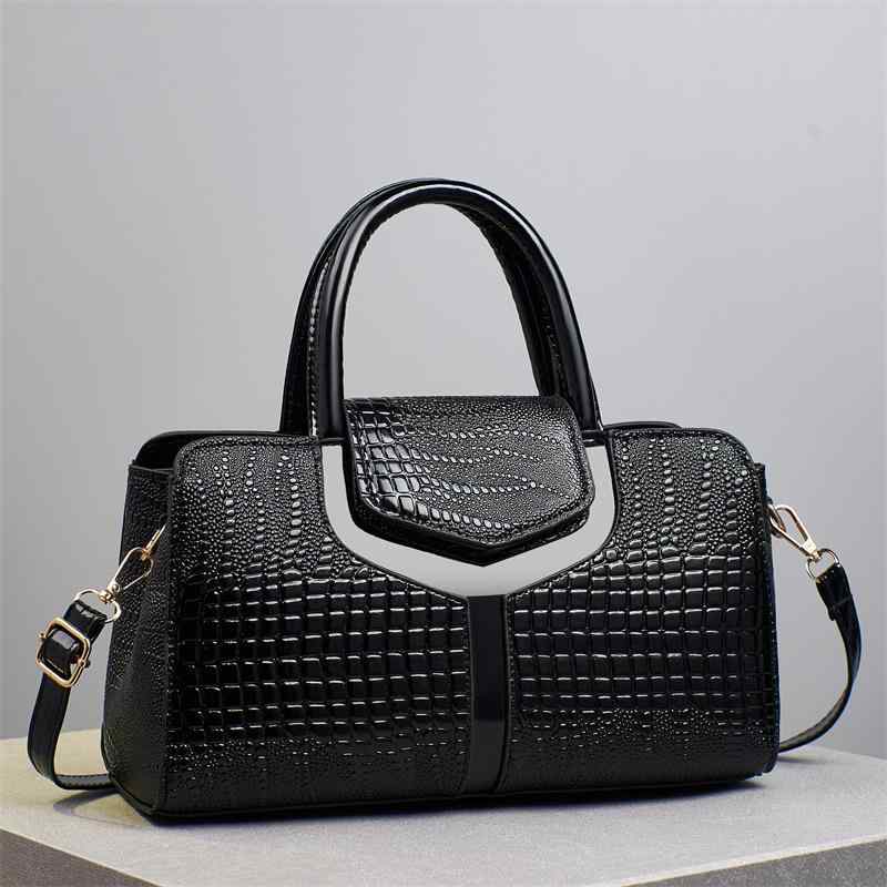 ワニ柄 女性用 ハンドバッグ トートバッグ ショルダーバッグ 大容量 枕頭型 シングルショルダー ブラウン ホワイト ブルー ブラック コーヒー カーキ レッド グレー PU素材 車縫線 車線ステッチ 日常使い 中間サイズ 柔軟 中間硬度 ジッパー開閉