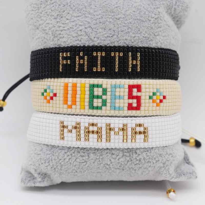 ブレスレット 女性用 ボヘミアン シンプル カラフル アルファベット 手作り ビーズ 編み込み セット MAMA ロゴ アクセサリー ガラス 個性派 かわいい 普段使い 旅行 記念 ギフト 春夏 トレンド 人気 軽量 カラーバリエーション