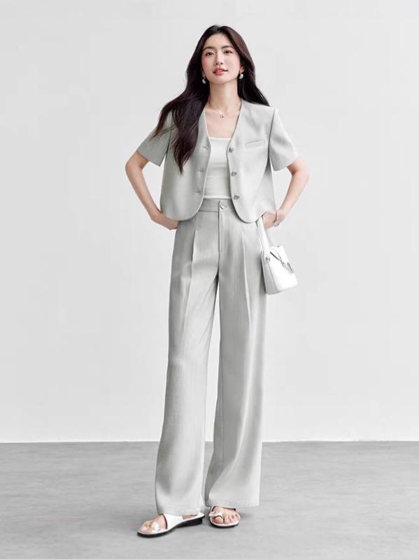 女性 トップス セットアップ 短袖 シャツ 直筒パンツ 軽量 薄手 ?綸 ポリエステル 素材 通勤 通勤風 気質 スタイル 直線 シルエット ボタン デザイン 切り替え ディテール 春夏 シーズン セット 女性用 セット 上下 組み合わせ 長ズボン 長丈
