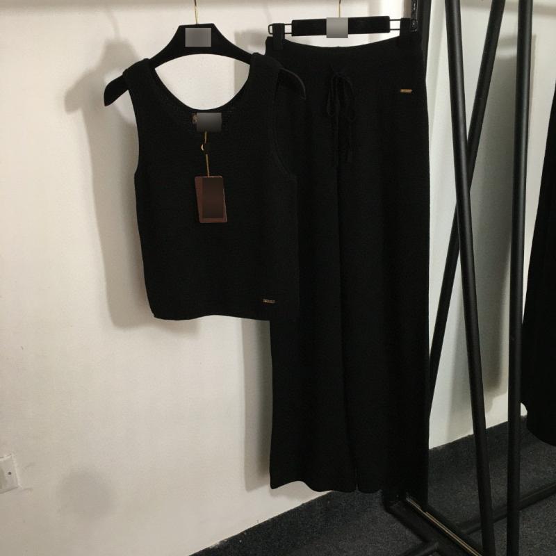 レディース ニット セットアップ 無袖 ニット トップス ロングパンツ 羊毛混 コットン ポリエステル 素材 シンプル スタイル かわいい 清新 デザイン ブラック グレー カーキ ホワイト ピンク 日常使い 軽量 伸縮性 吸湿速乾 機能 秋夏 コーディ