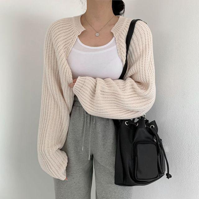 カーディガン 女性用 秋冬 ゆったり クロップド ニット ショート丈 ワイド 開き ロングスリーブ ラグラン袖 切り替え デザイン 丸首 単色 綿羊毛 混 再生繊維 ポリエステル ライトウェイト ブラック グレー ベージュ カーキ ストリート スタイル 4,638円