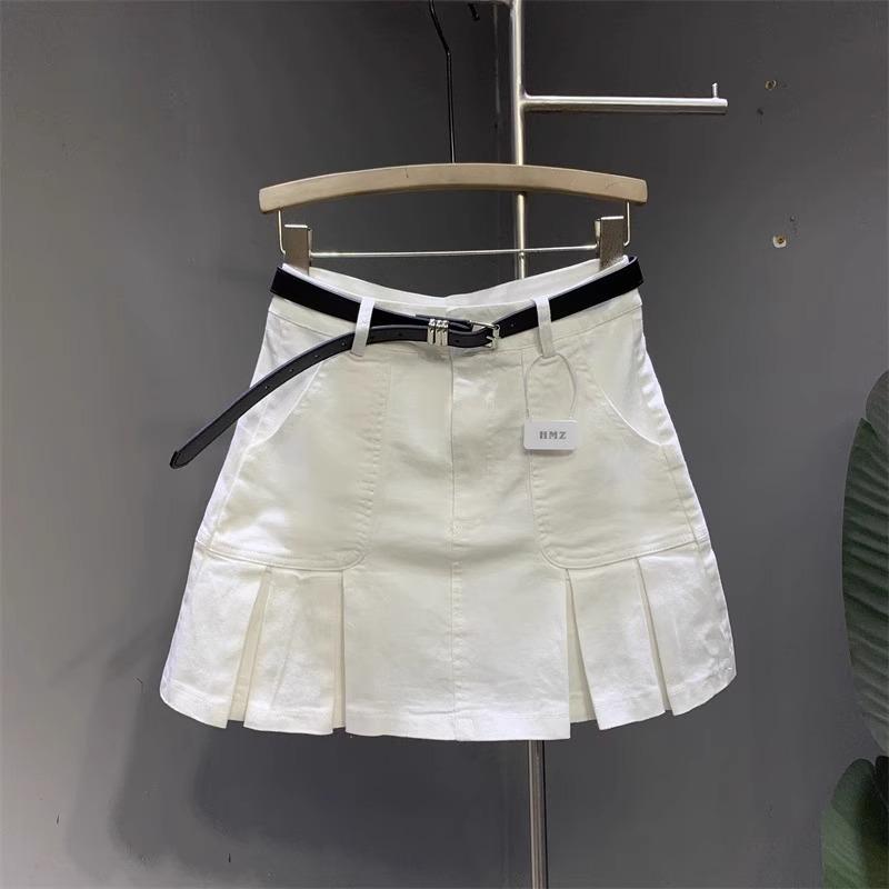 半身スカート 女性用 春夏 白色 牛仔 プリーツ ハイウエスト 包みスカート 短丈 防走光 吸湿速乾 高弾力 軽量 切り替え ポケット 付き 通勤用 普段使い 街頭カジュアル スタイル 再生繊維 混紡 伸縮性 素材 ビッグシルエット 欧米風