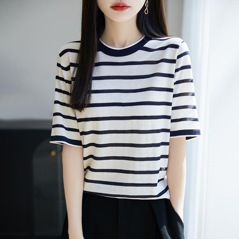 トップス 女性用 春夏 接触冷感 桑蚕? 再生繊維 ラッセル ?? ニット 短袖 Tシャツ ピッタリインナー 切り替え 条? パターン ルーズフィット ストライプ デザイン 焦糖色 深紺 気質 通勤 スタイル セットオン ヘッド 95%以上 素材 幅広