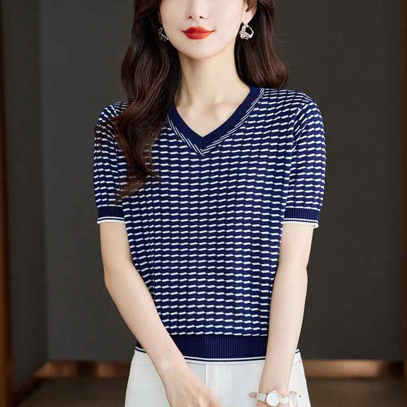 T シャツ 女性用 夏季 短袖 V ネック ニット トップス 条紋 柄 ワイド シルエット ゆったり デザイン お腹カバー スリム効果 接触冷感 素材 ポリエステル 混 スパンデックス 混 ネイビー キャメル 色 カジュアル スタイル 日韓風 快適 伸縮
