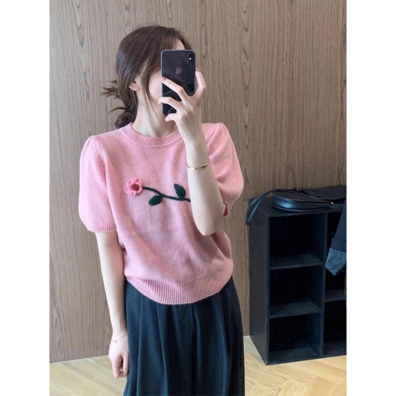 Tシャツ レディース 夏 ピンク 花柄 ニット 短袖 泡泡袖 肩落とし 小香風 かわいい 接触冷感 伸縮性 吸湿速乾 軽量 丸首 ゆったり 花 柄 トップス 半袖 女性用 日常使い 涼しい ソフト 素材 花モチーフ フェミニン スタイル 快適 フィット
