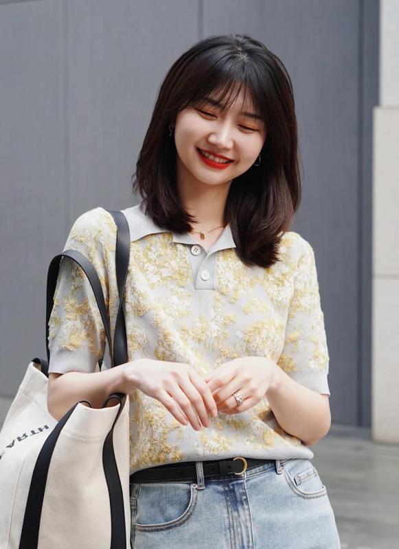 Tシャツ 女性用 ポロシャツ 短袖 トップス 直筒型 普通丈 方領 3D 不対称 切り替え 明線 立体 気質 通勤 普段使い 綿 吸湿速乾 軽量 カジュアル ブラック グレー ピンク アイボリー
