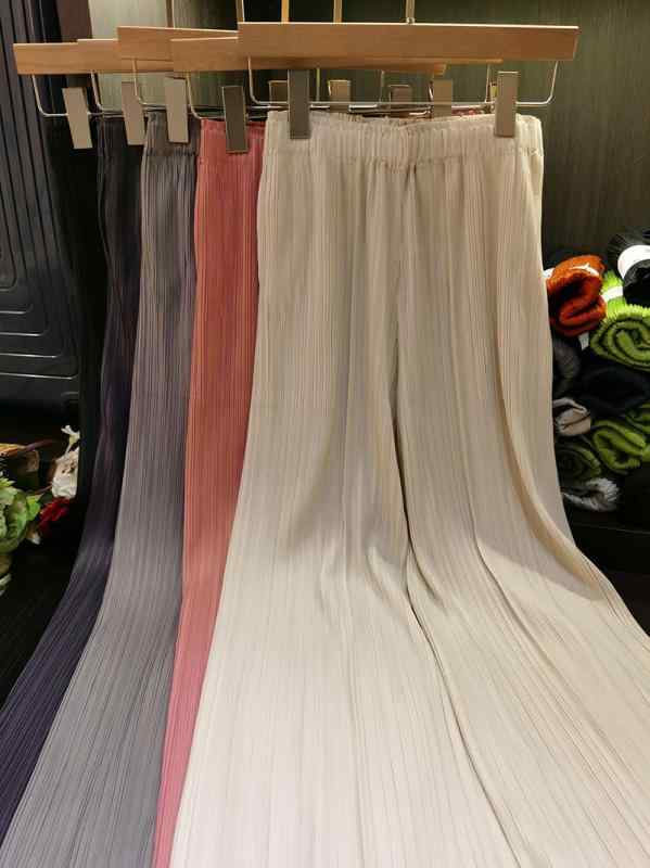 レディース 夏用 接触冷感 再生繊維 プリーツ ワイドパンツ ロング丈 直筒 ゆったり 膝下丈 松腰 ミッドウェイト 百褶 切り替え デザイン コットン混 ?? 素材 無弾性 気質 通勤 スタイル 普段使い ミルクホワイト シルバー ダークグレー ブラッ