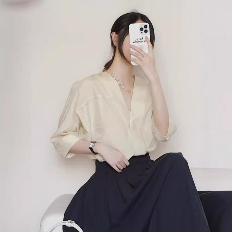 秋服 女性用 通勤 トップス シャツ ブラウス Vネック 七分袖 直筒 切り替え ポケット 軽量 薄手 ポリエステル 雪絨 淡黄色 知性風 気質 早秋 セットイン 袖 普通丈