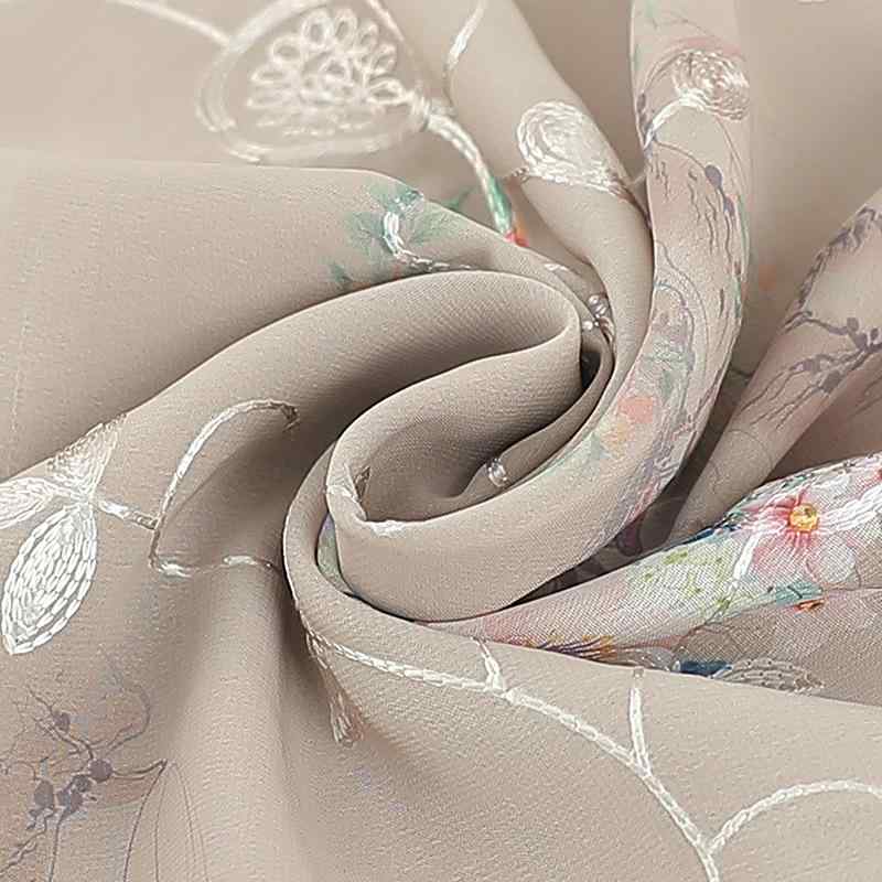 夏 レディース セットアップ トップス ショートパンツ セット 中高年 ママファッション 植物 花柄 プリント 立体 デザイン 無撫理 加工 ポリエステル 素材 接触冷感 吸湿速乾 米色 黄色 紫色 組み合わせ ゆったり フィット 快適 日常使い カジュ