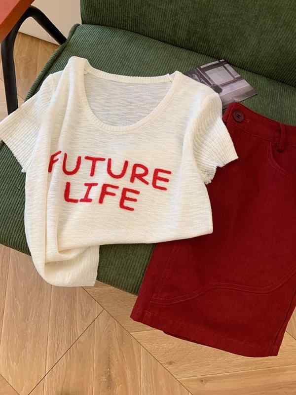 レディース 夏服 セットアップ 復古風 肩幅ストレート 半袖 ニット トップス ハイウエスト デニム ミニスカート スカートセット 女性用 日韓カジュアル ポリエステル素材 軽量 伸縮性 普段使い ファッションアイテム ブラック ピンク系 アイボリー ビ