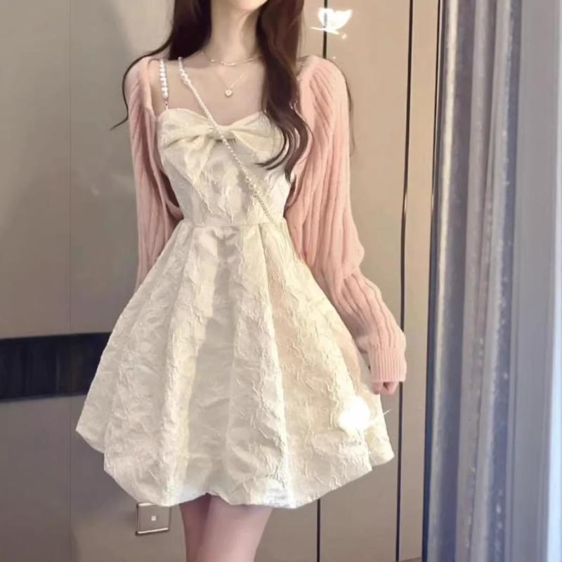 春夏 レディース 防晒 ニット カーディガン セット スカート セット かわいい 蝶結び デザイン スリム フィット 吊り紐 ワンピース 膝丈 スカート 無袖 トップス ポリエステル 素材 軽量 切り替え ステッチ キャンパス スタイル 甘め コーデ 日