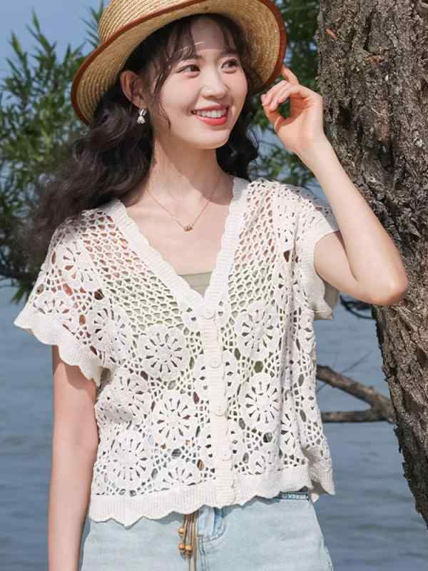 ニット カーディガン 女性用 春夏 薄手 綿 素材 Vネック 3分袖 クロシェ レース 刺繍 風通し良い 切り替えデザイン 吊り下げ タンクトップ 背中美肌 デザイン セット かわいい 少女風 清新 スタイル 普段使い 通勤 軽量 伸縮性 吸湿速乾 ピン