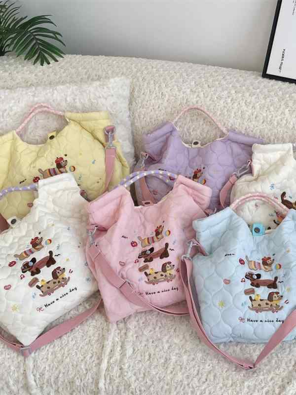 トートバッグ メンズ レディース 冬用 綿入れ クッション加工 かわいい 刺繍 滑板柄 手提げ 斜め掛け 大容量 シングルショルダー 通勤用 日常使い 軽量 ポリエステル 中型 縦型 スクエア ソフト素材 磁気留め ファスナーポケット カードポケット オ