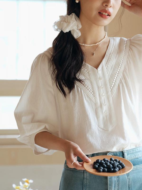 シャツ レディース 春夏 短袖 レース 切り替え Vネック 灯?袖 七分袖 ワイドシルエット 気質 通勤 普段使い 軽量 伸縮性 純色 白色 トップス ブラウス かわいい デザイン ユニセックス