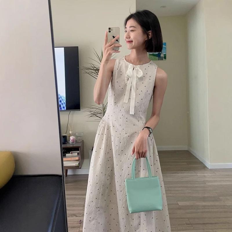 ワンピース レディース 無袖 ロング Aライン スカート ミントグリーン ポルカドット 刺繍 デザイン 韓国風 復古 ベージュ 系 優雅 甘め 爽やか スタイル ハイウエスト ラウンドネック 結び紐 リボン 装飾 夏 ポリエステル 素材 イージーケア シ