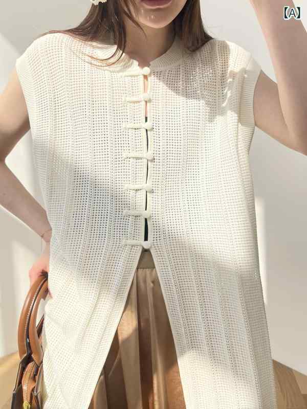 服の 番号は 自分で 作った 大衆の デザイナー 感が あります。