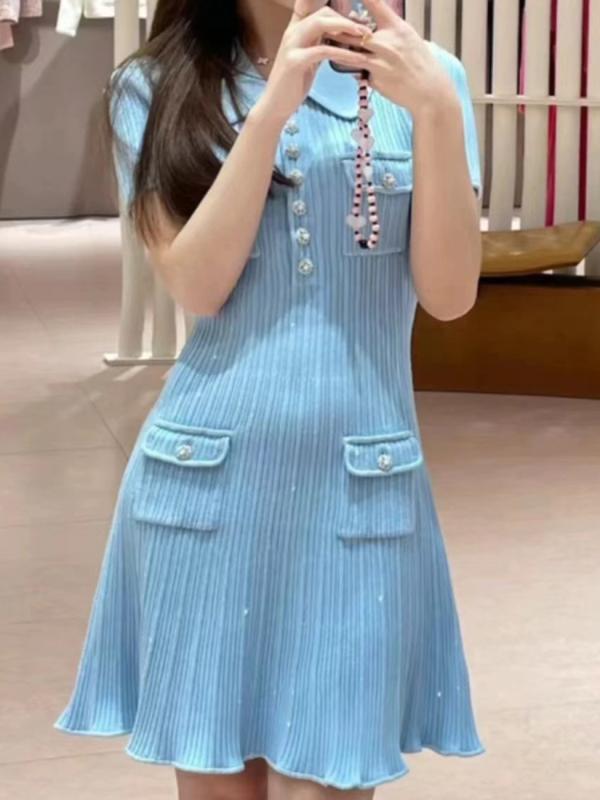 春 夏の お姉さん 風の 細かくな 肋材 編みの 金剛石は 襟の 人となりの 魚の 尾の 衣装の スコートを めくります。 スカート-ボトムス